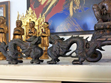 Ein Paar Bronzedrachen