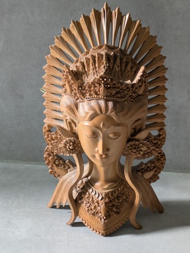 Handgeschnitzte holzfigur - handgeschnitzte,