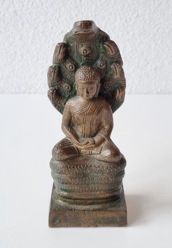 Buddha figur mit köpfigem - buddha-figur, 7-köpfigem