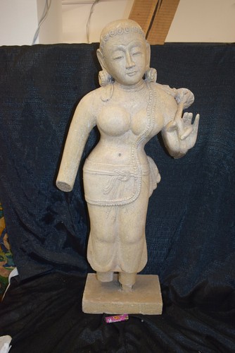 Tempelfigur mit lotusblüte - mit,