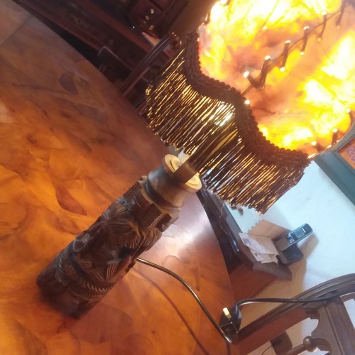Afrika ebenholz lampe aus - afrika,ebenholz,, lampe,aus